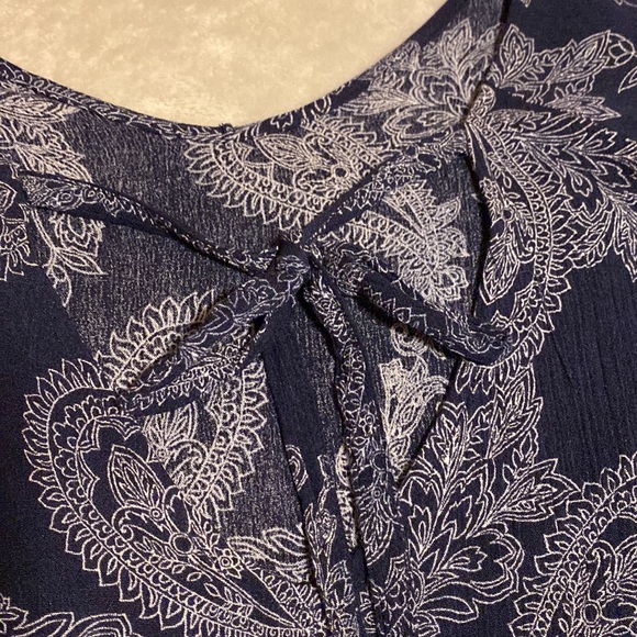 Paper Crane Navy and White Paisley Blouse - Picture 5 of 8